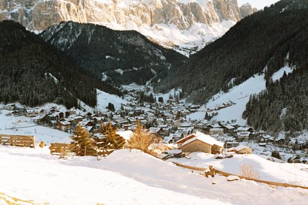 Skijanje Italija Val Gardeba pogled na stazu
